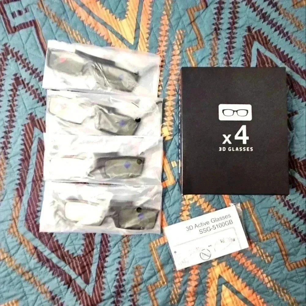 New Samsung 3D glasses. Pack of 4‎